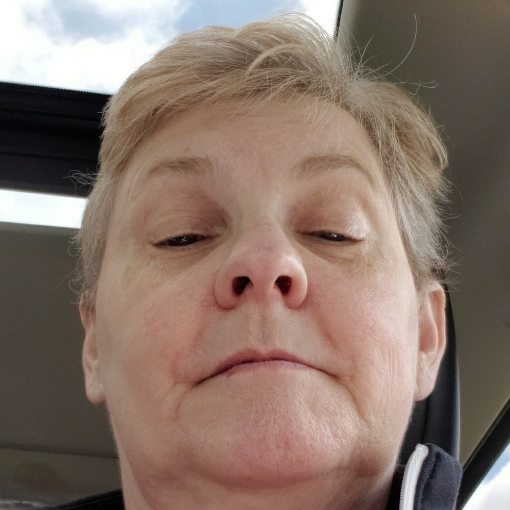 Meet your Posher, Connie